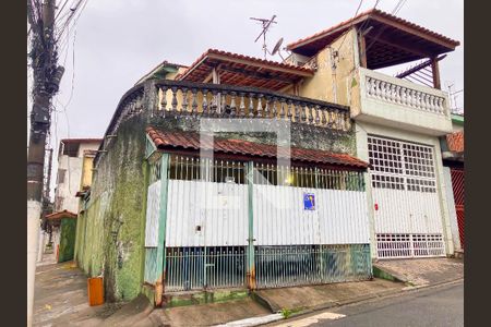 Casa à venda com 120m², 3 quartos e 2 vagasFachada