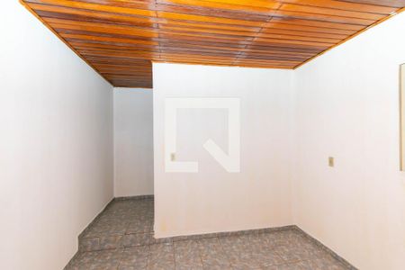 Casa à venda com 120m², 3 quartos e 2 vagasSuíte - Serviço