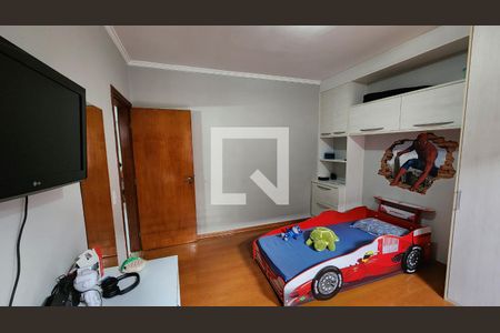 Casa à venda com 420m², 4 quartos e 10 vagas Casa à venda com 420m², 4 quartos e 10 vagasQuarto