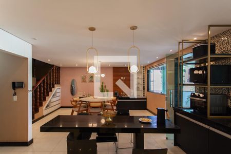 Cozinha de casa à venda com 4 quartos, 302m² em Santa Monica, Belo Horizonte