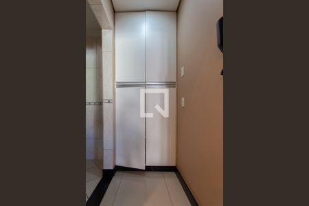 Despensa de casa à venda com 4 quartos, 302m² em Santa Monica, Belo Horizonte