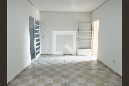 Sala de casa para alugar com 3 quartos, 100m² em Vila Francos, São Paulo
