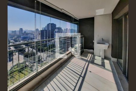 Varanda de kitnet/studio para alugar com 1 quarto, 35m² em Indianópolis, São Paulo