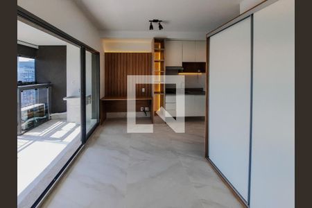 Sala/Quarto de kitnet/studio para alugar com 1 quarto, 35m² em Indianópolis, São Paulo