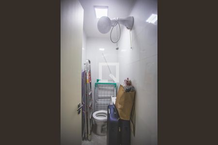 Apartamento à venda com 75m², 2 quartos e 1 vagaBanheiro de Serviço