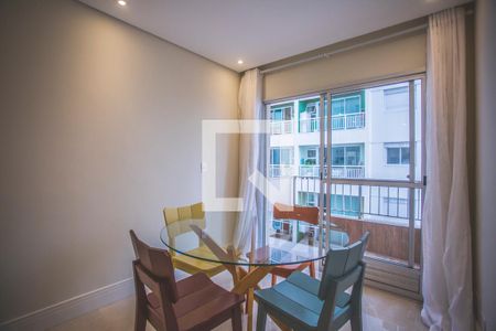 Apartamento à venda com 75m², 2 quartos e 1 vagaSala de Jantar