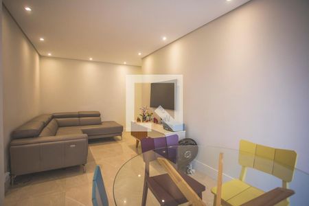 Apartamento à venda com 75m², 2 quartos e 1 vagaSala de Jantar