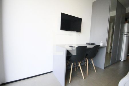 Quarto-Sala de apartamento à venda com 1 quarto, 26m² em Indianópolis, São Paulo