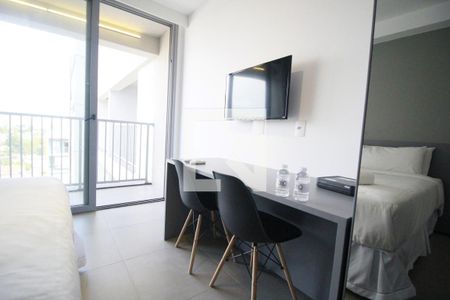 Quarto-Sala de apartamento à venda com 1 quarto, 26m² em Indianópolis, São Paulo