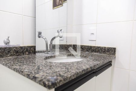 Apartamento para alugar com 68m², 2 quartos e 1 vaga Apartamento para alugar com 68m², 2 quartos e 1 vagaBanheiro