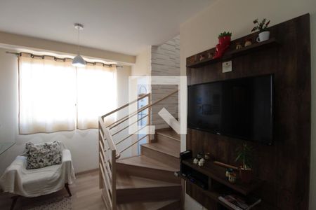 Sala de apartamento para alugar com 2 quartos, 68m² em Tupi, Belo Horizonte