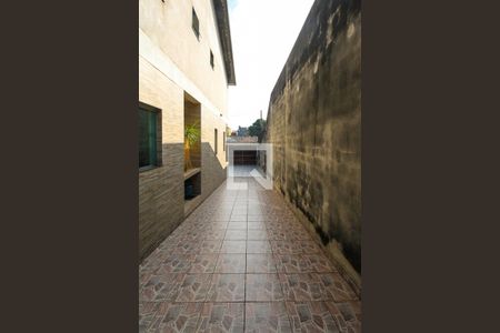 Casa à venda com 510m², 3 quartos e 3 vagasCorredor lateral