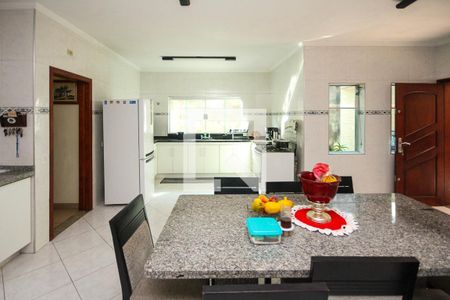 Casa à venda com 510m², 3 quartos e 3 vagasCozinha