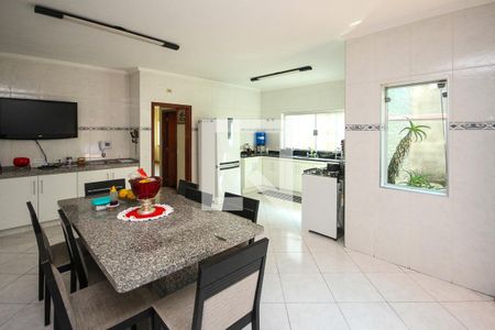 Casa à venda com 510m², 3 quartos e 3 vagasCozinha