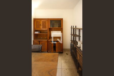 Casa à venda com 510m², 3 quartos e 3 vagasEscritório