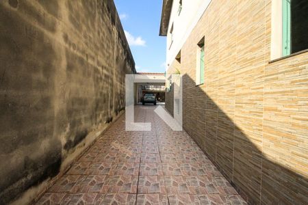 Casa à venda com 510m², 3 quartos e 3 vagasCorredor lateral