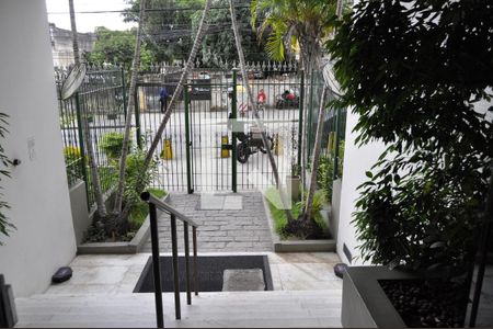 Apartamento à venda com 68m², 2 quartos e 1 vagaÁrea comum