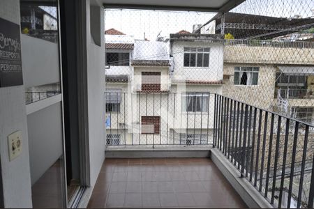 Apartamento à venda com 68m², 2 quartos e 1 vagaVaranda