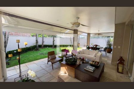 Casa à venda com 421m², 3 quartos e 4 vagas