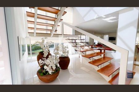 Casa à venda com 421m², 3 quartos e 4 vagas