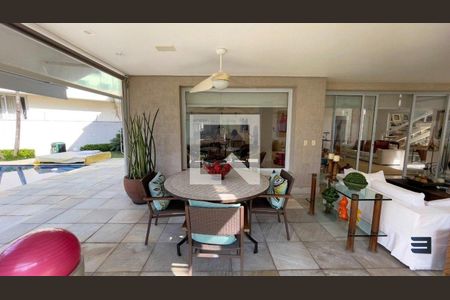 Casa à venda com 421m², 3 quartos e 4 vagas