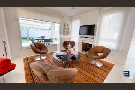 Casa à venda com 421m², 3 quartos e 4 vagas