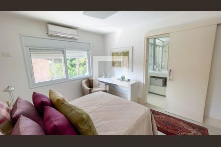 Casa à venda com 421m², 3 quartos e 4 vagas