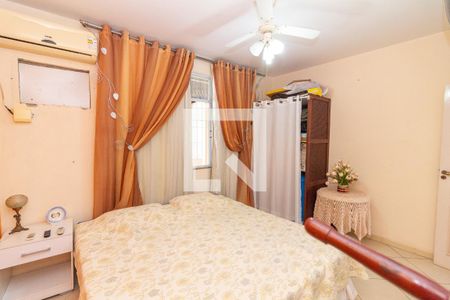 Casa à venda com 216m², 3 quartos e 2 vagas Casa à venda com 216m², 3 quartos e 2 vagasQuarto 3