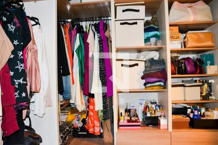 Apartamento à venda com 184m², 2 quartos e 2 vagasCloset