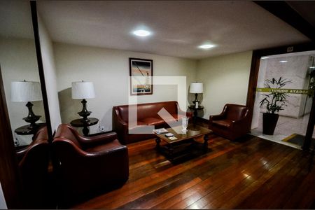 Apartamento à venda com 85m², 3 quartos e 2 vagasHall