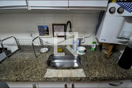 Apartamento à venda com 85m², 3 quartos e 2 vagasCozinha