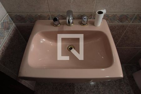 Casa à venda com 400m², 6 quartos e 4 vagasBanheiro Social 1