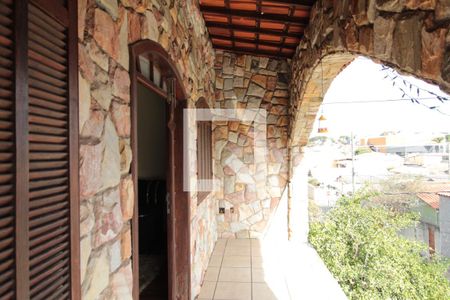 Casa à venda com 400m², 6 quartos e 4 vagasVaranda