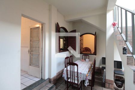 Casa à venda com 400m², 6 quartos e 4 vagasArea Gourmet