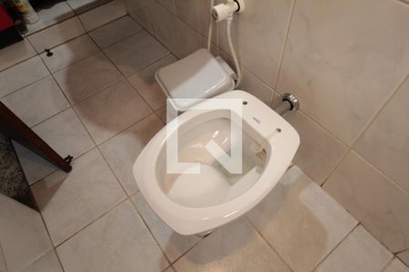 Casa à venda com 400m², 6 quartos e 4 vagasBanheiro da Suite 2