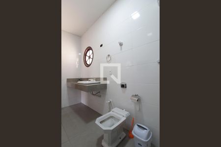 Casa à venda com 400m², 6 quartos e 4 vagasBanheiro da Suite 1