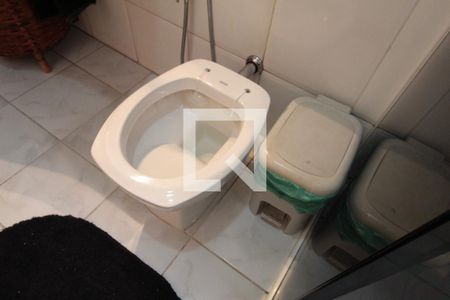 Casa à venda com 400m², 6 quartos e 4 vagasBanheiro Social 2