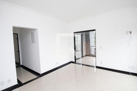 Casa de condomínio para alugar com 600m², 3 quartos e 2 vagasQuarto 1