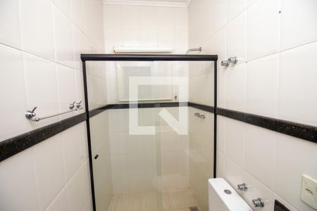 Casa de condomínio para alugar com 600m², 3 quartos e 2 vagasBanheiro Social