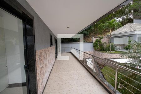 Casa de condomínio para alugar com 600m², 3 quartos e 2 vagasvaranda 2