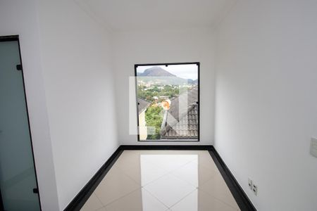 Casa de condomínio para alugar com 600m², 3 quartos e 2 vagasQuarto 2