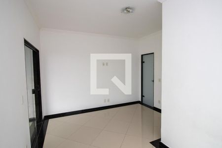 Casa de condomínio para alugar com 600m², 3 quartos e 2 vagasQuarto 2