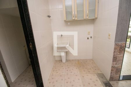 Casa de condomínio para alugar com 600m², 3 quartos e 2 vagasÁrea de Serviço