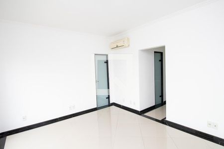 Casa de condomínio para alugar com 600m², 3 quartos e 2 vagasQuarto 1