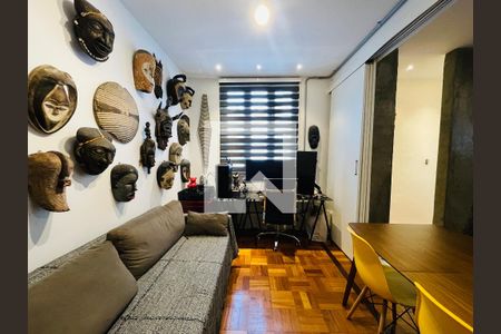 Apartamento à venda com 70m², 1 quarto e sem vaga Apartamento à venda com 70m², 1 quarto e sem vagaEscritório
