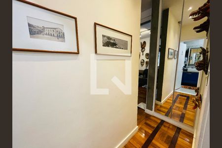 Apartamento à venda com 70m², 1 quarto e sem vaga Apartamento à venda com 70m², 1 quarto e sem vagaCorredor