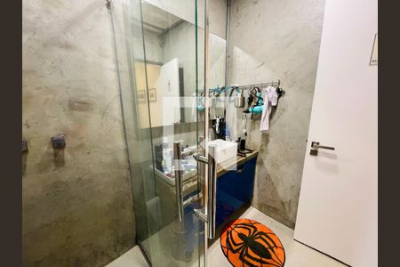 Apartamento à venda com 70m², 1 quarto e sem vaga Apartamento à venda com 70m², 1 quarto e sem vagaBanheiro