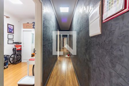 Casa à venda com 286m², 4 quartos e 2 vagas Casa à venda com 286m², 4 quartos e 2 vagasCorredor