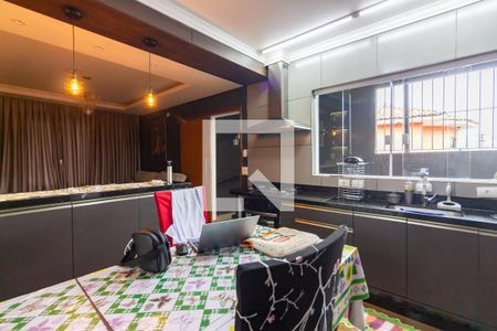 Casa à venda com 286m², 4 quartos e 2 vagas Casa à venda com 286m², 4 quartos e 2 vagasCozinha