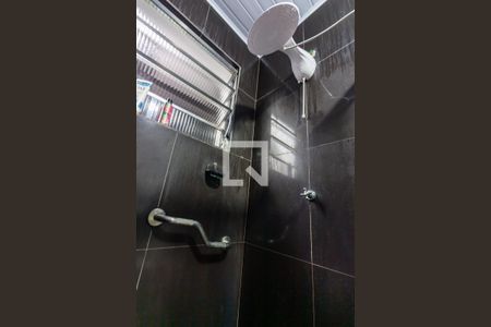 Casa à venda com 286m², 4 quartos e 2 vagas Casa à venda com 286m², 4 quartos e 2 vagasBanheiro da Suíte